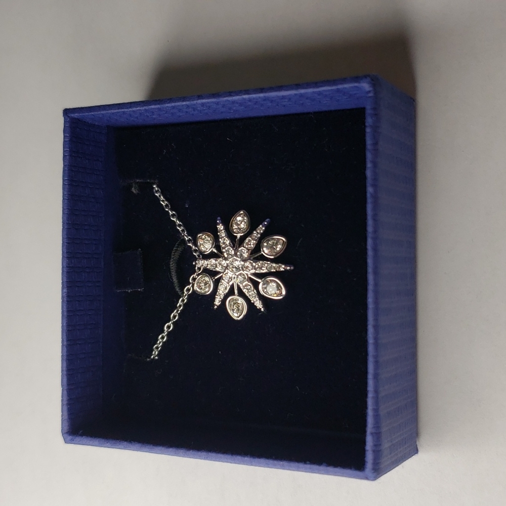 Swarovski crystal Venula necklace